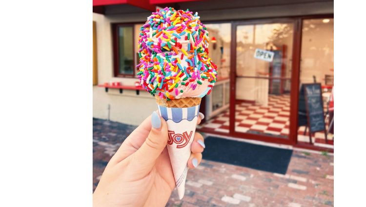 ice cream come with sprinkles
